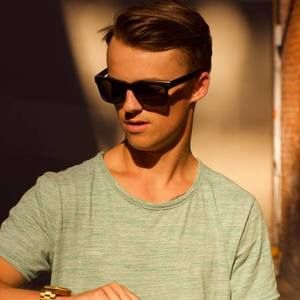 Meet your Posher, Colton